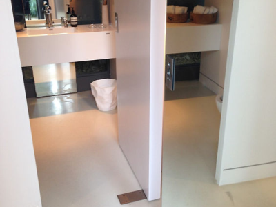 EL CELLER DE CAN ROCA - Puertas Pivotantes